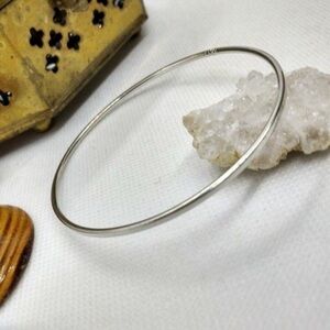 Solid silver plated round bracelet simplistic jewelry heavy no stamp